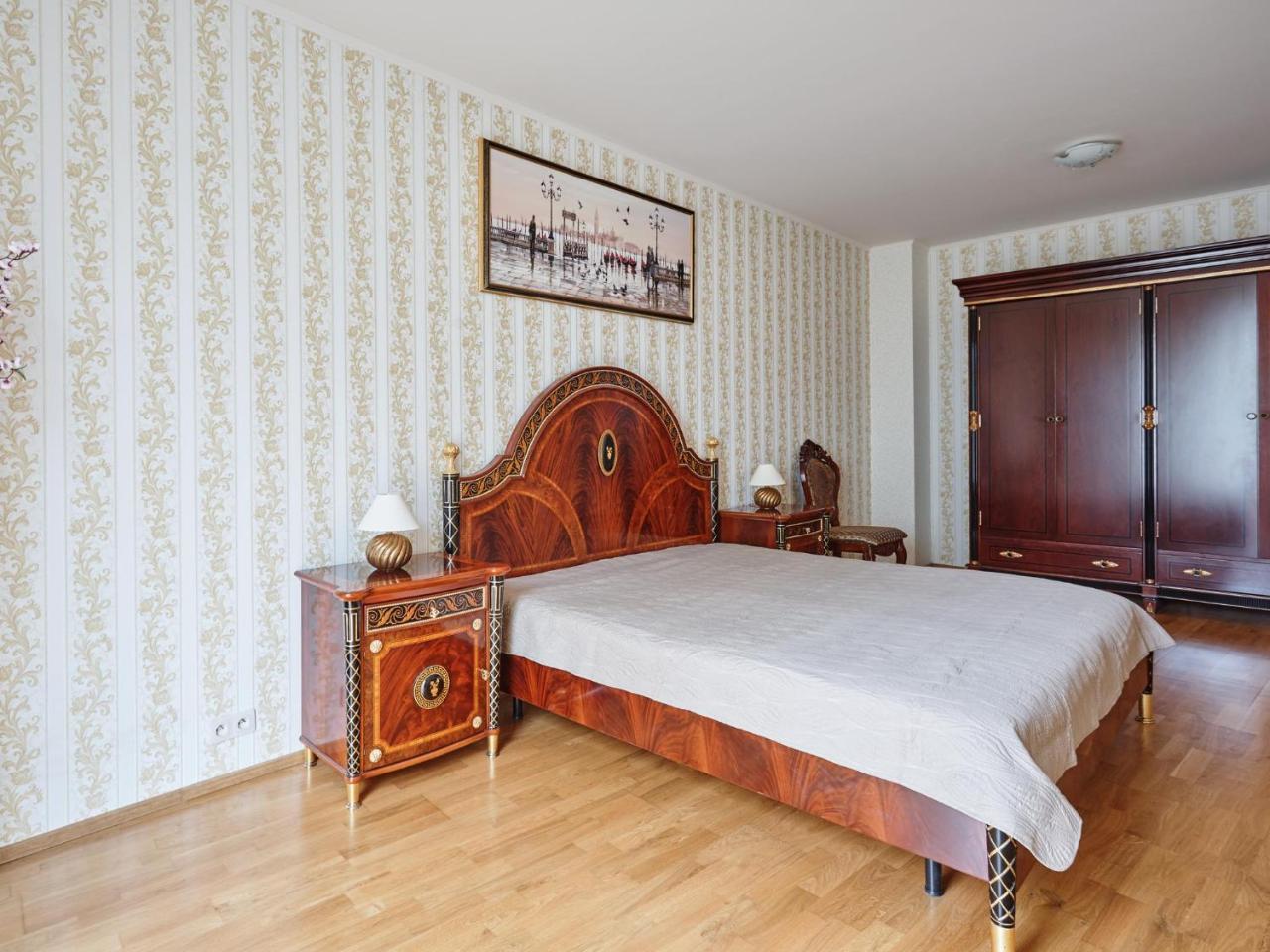 Lira 3 Apartments Karlovy Vary Exteriör bild